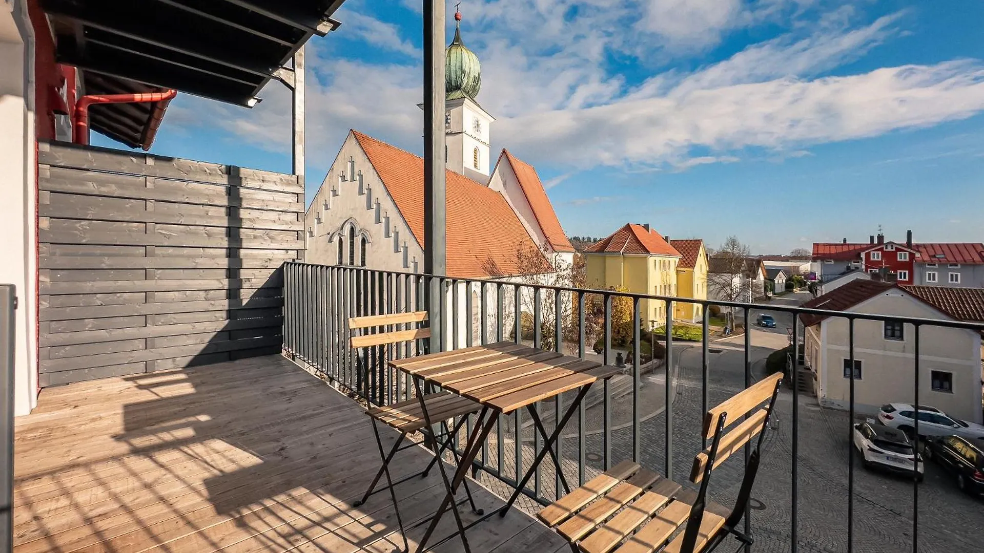 Crest - Riverside Lofts Mit Parken I Balkon I Kueche I Regendusche Passau